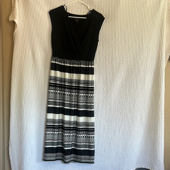 AB Studio Black and White Maxi Dress - Picture 1 of 9